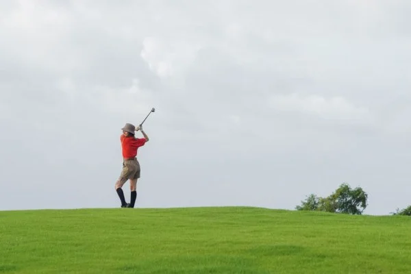 殷若宁在洛杉矶公开赛冲击冠军 高宝璟推杆手感变化左右战局